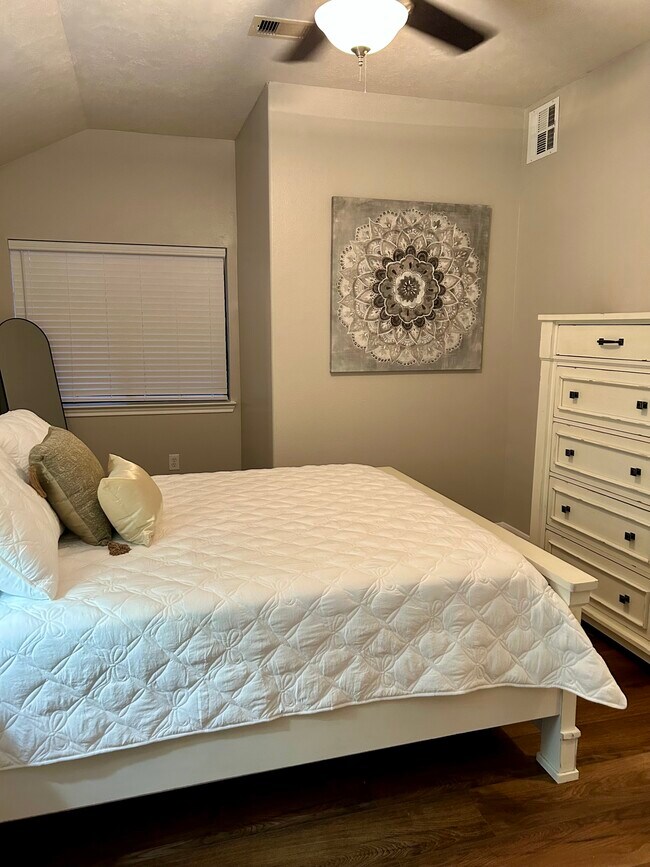 Foto del edificio - 3602 Cedar Flats Ln