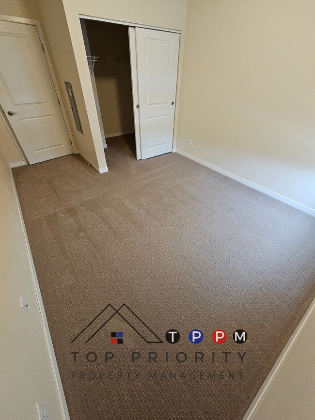 Foto del edificio - 2 Bedroom | 1 Bathroom Apartment in Cedar ...