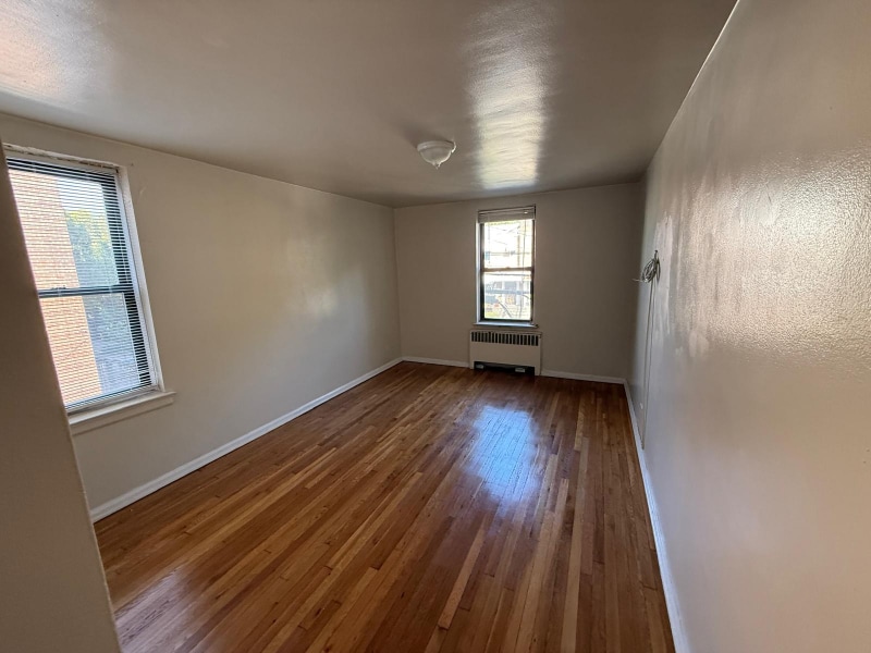 Foto principal - 867 E 231st St