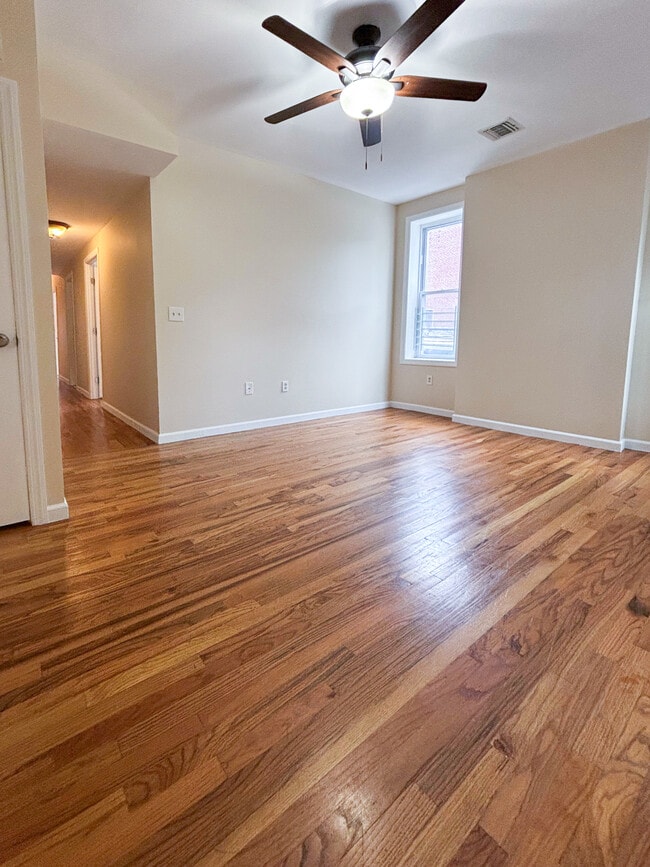 Building Photo - 195 Main St Building Photo - 195 Main St