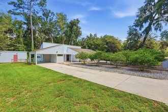 Building Photo - 2266 SW 43rd Pl