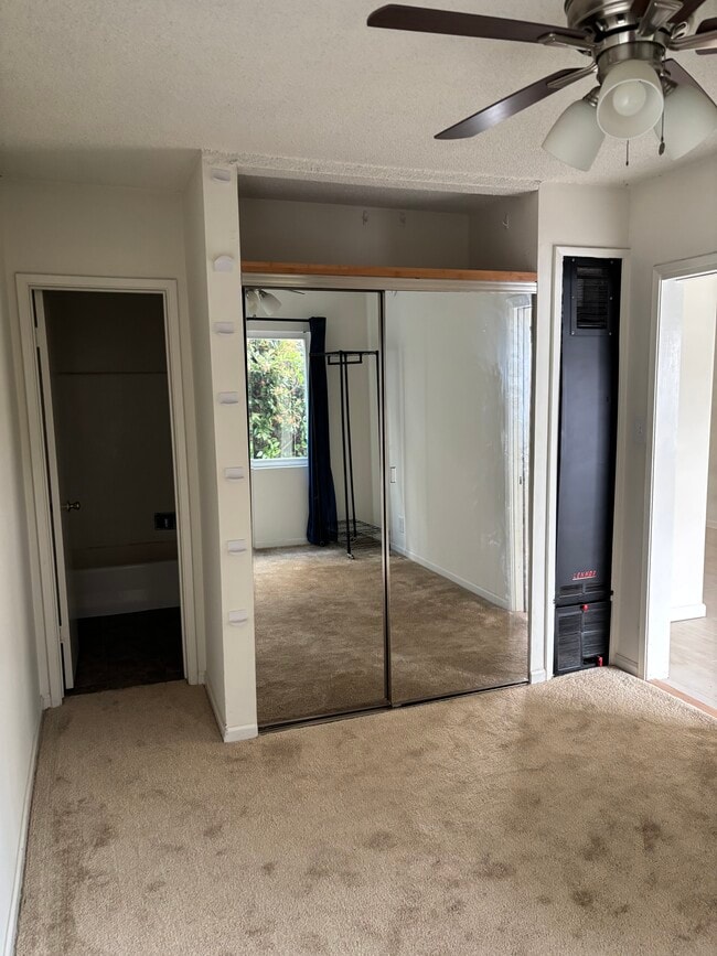 Building Photo - 915 Ocean Ave