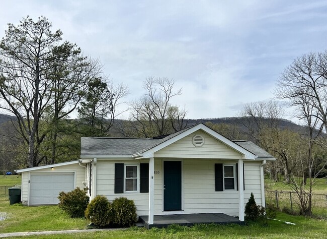 Building Photo - 355 Browns Ferry Road