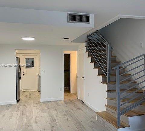 Building Photo - 881 Ocean Dr