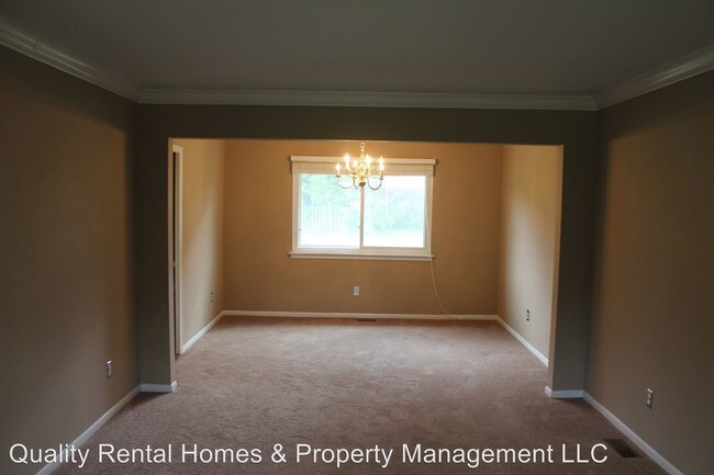 Building Photo - 4 br, 2.5 bath House - 496 Morningside