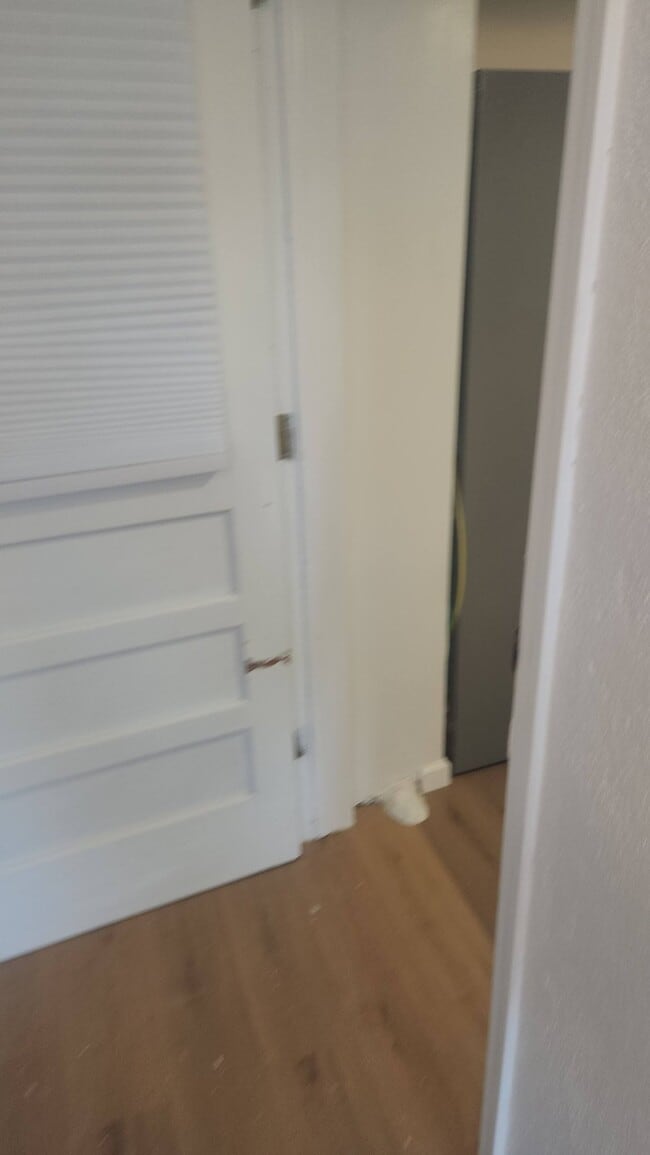 Foto del edificio - 441 Meacham Ave