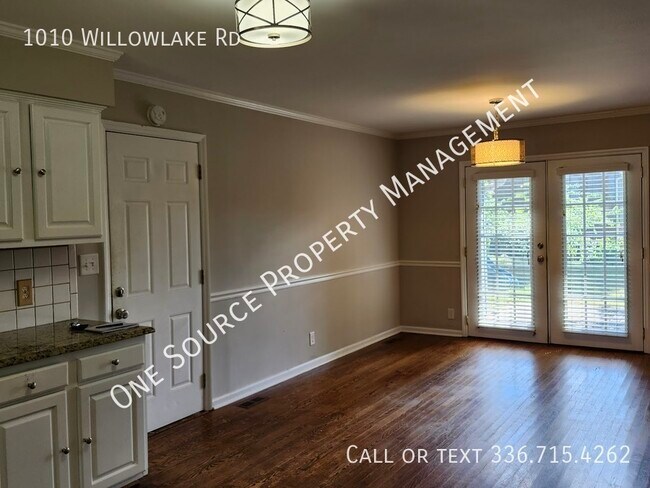 Building Photo - 1010 Willowlake Rd