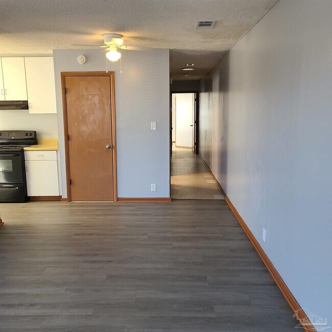 Foto del edificio - 905 N N St