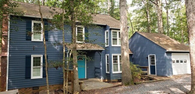 Building Photo - 3302 Fox Chase Ct