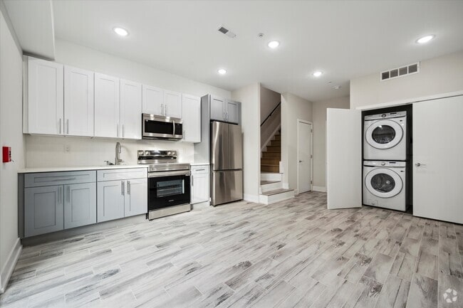 Building Photo - 701 N 40th St