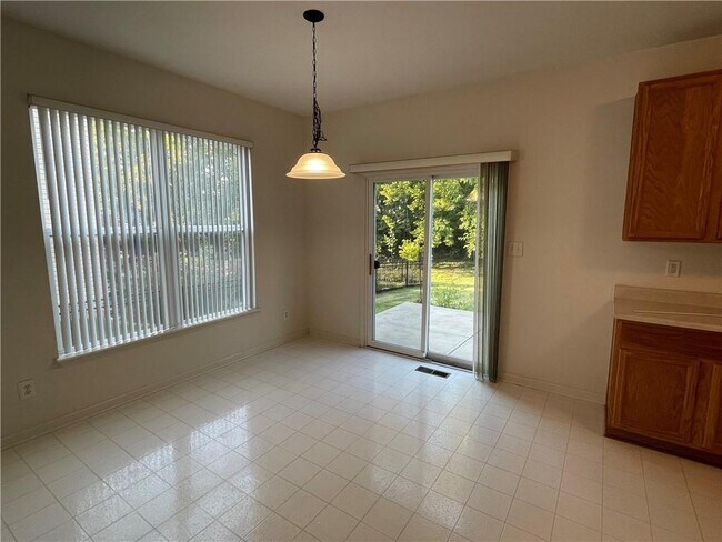 Foto del edificio - 5822 Stone Pine Trail