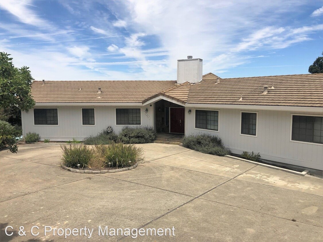 Primary Photo - 3 br, 3.5 bath House - 25955 Colt Ln
