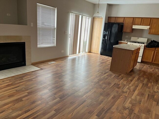 Building Photo - 6324 Pond View Dr