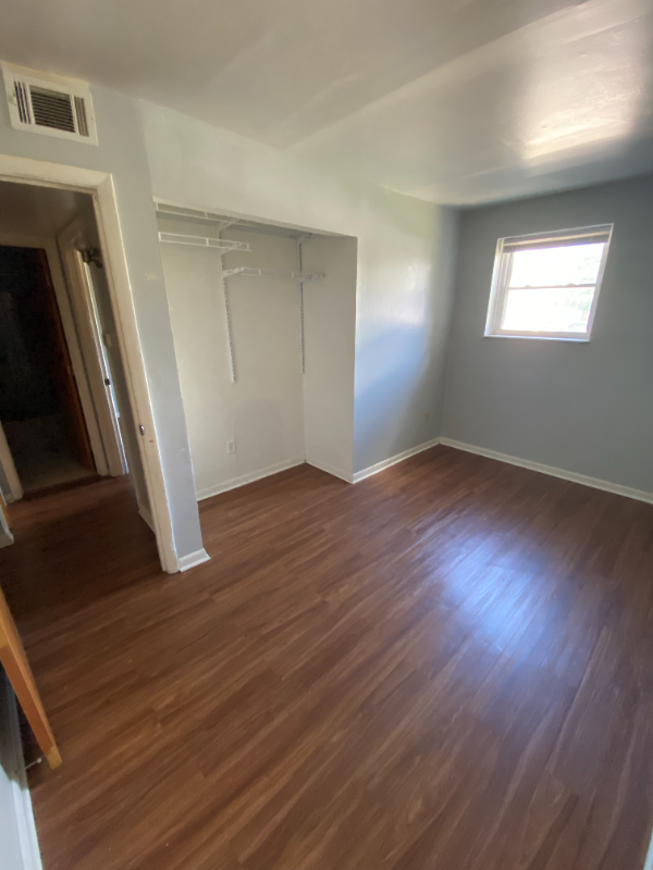 1236 Indianola Ave Unit H, Columbus, Oh 43201 - Room For Rent In 