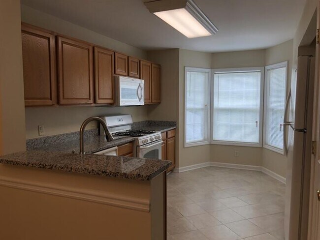 Foto del edificio - 1510 Oakridge Ct