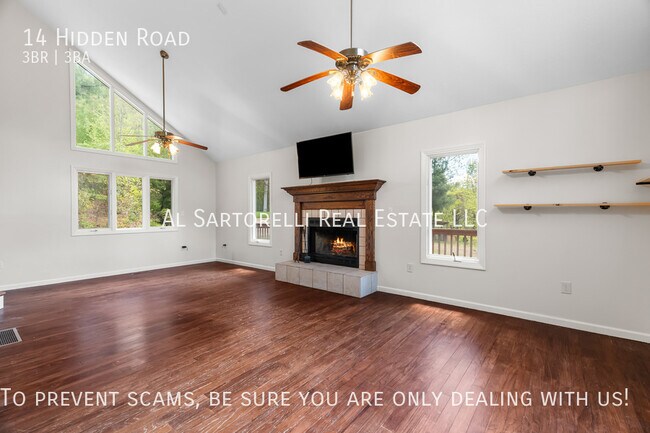 Foto del edificio - 14 Hidden Rd