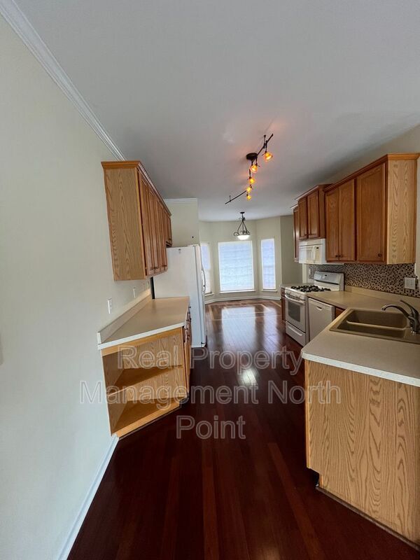 Foto del edificio - 4822 Liberty Plaza