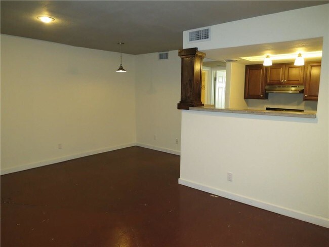 Building Photo - 4107 Avondale Ave