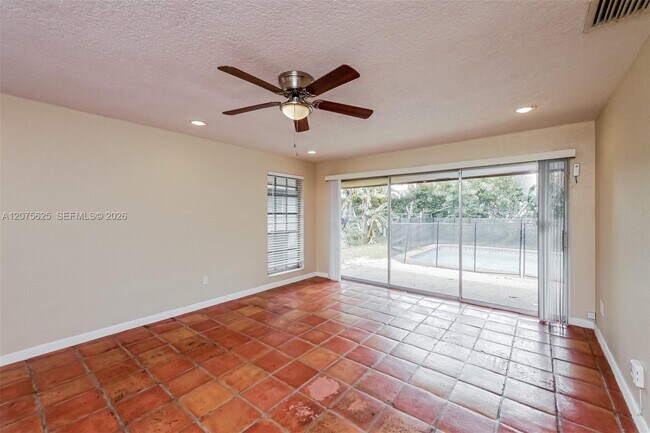 Building Photo - 7518 NW 42nd Dr