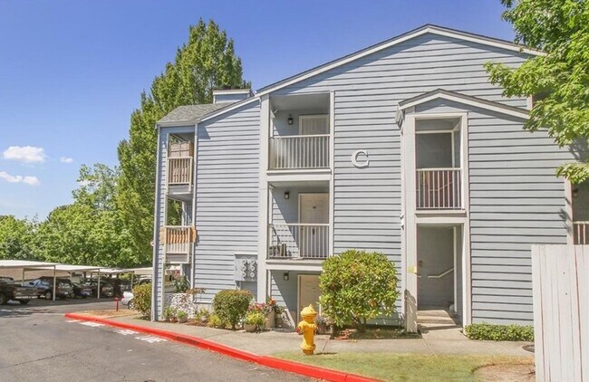 Foto del edificio - 3 Bed 2 Bath Condo is Available for Rent!