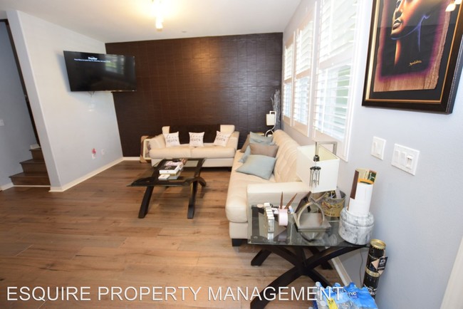 Foto del edificio - 3 br, 2.5 bath House - 624 GREEN RIVER ST