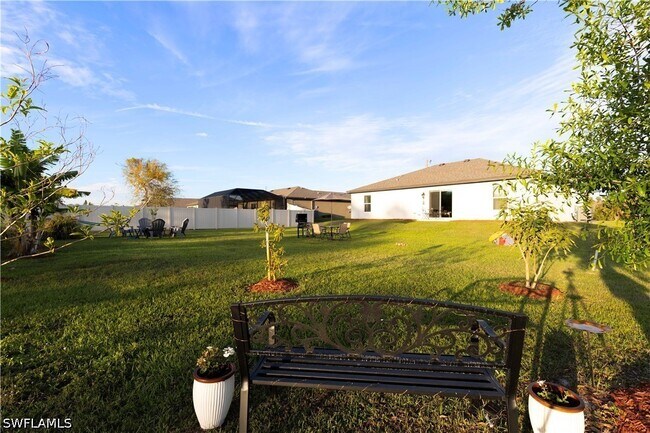 Foto del edificio - 836 Youngreen Dr