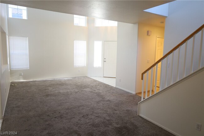 Foto del edificio - 8940 Libertyvale Dr
