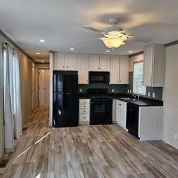 Foto principal - 2413 Birch St