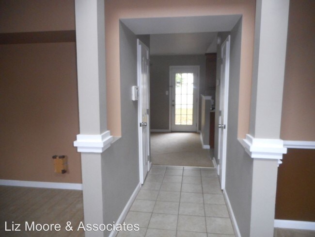 Building Photo - 3 br, 2.5 bath House - 17 George Court