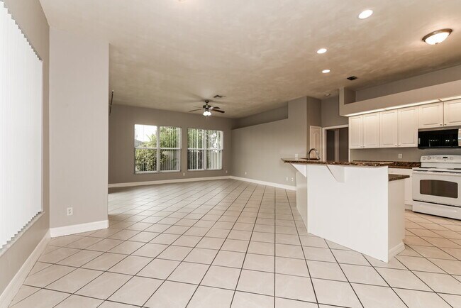 Foto del edificio - 831 SW 3rd Ave