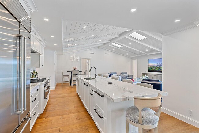 Foto del edificio - 2408 Bay Village Ct