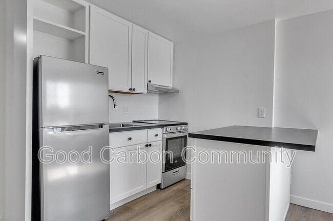 Foto del edificio - 111 Porter Ave