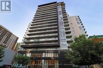Building Photo - 255-1255 Bay St
