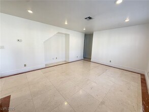 Building Photo - 5239 Autumn Sky Rd