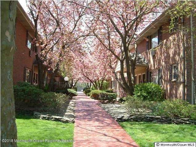 Primary Photo - 400 Sairs Ave