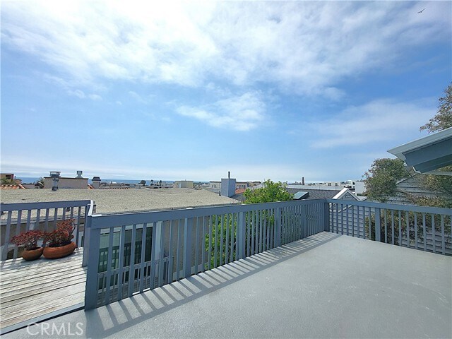 Primary Photo - 161 Monterey Blvd