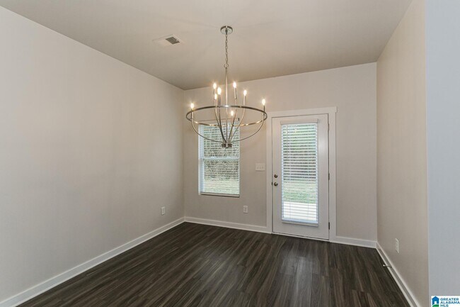 Foto del edificio - 7265 Owen Park Cir