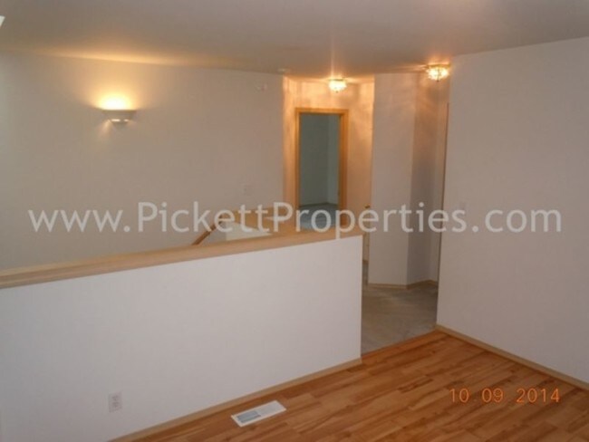 Building Photo - 11592 Breckenridge Ln NW