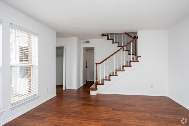 2BR, 1.5BA - 1200SF Dogwood - Living Area - Glenmeade Village