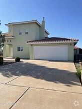 Building Photo - 4101 Santa Fe Ave