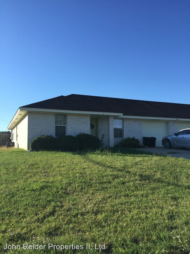 Primary Photo - 2308 Wildewood Dr