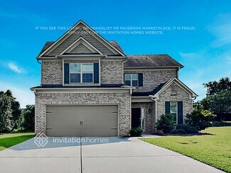 Building Photo - 2055 Hydrangea Ln
