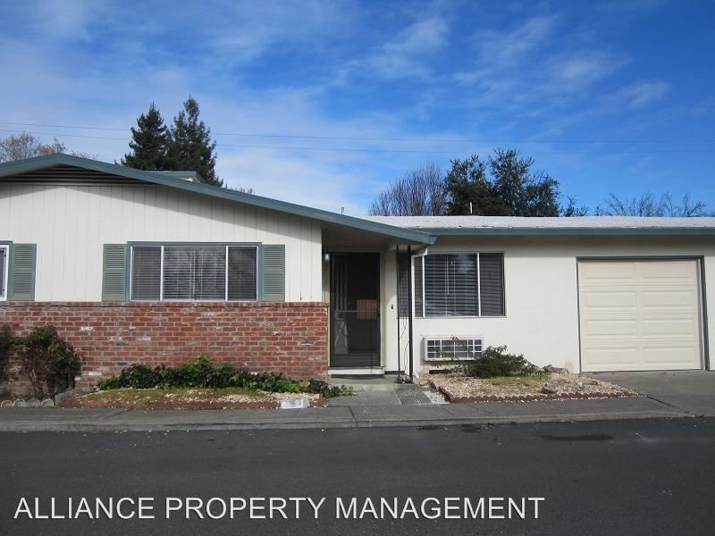 43 Larkfield Maples Ct, Santa Rosa, CA 95403 Room for Rent in Santa