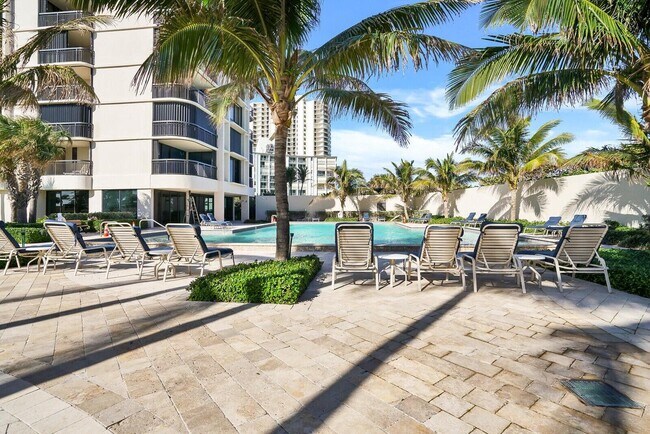 Foto del edificio - 5380 N Ocean Dr