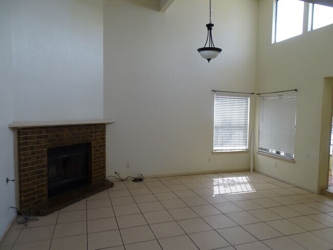 Foto del edificio - 7250 Shire Way