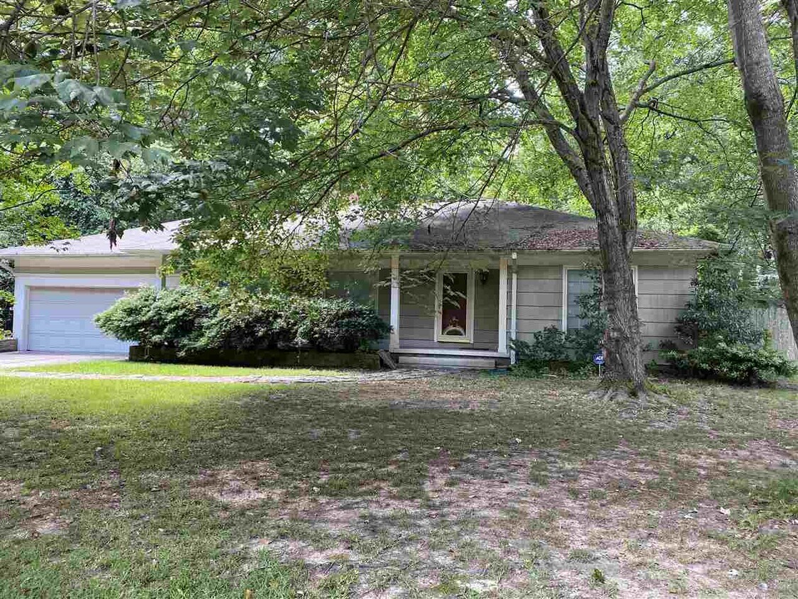 3719 Montrose Ct, Jackson, MS 39216 House Rental in Jackson, MS