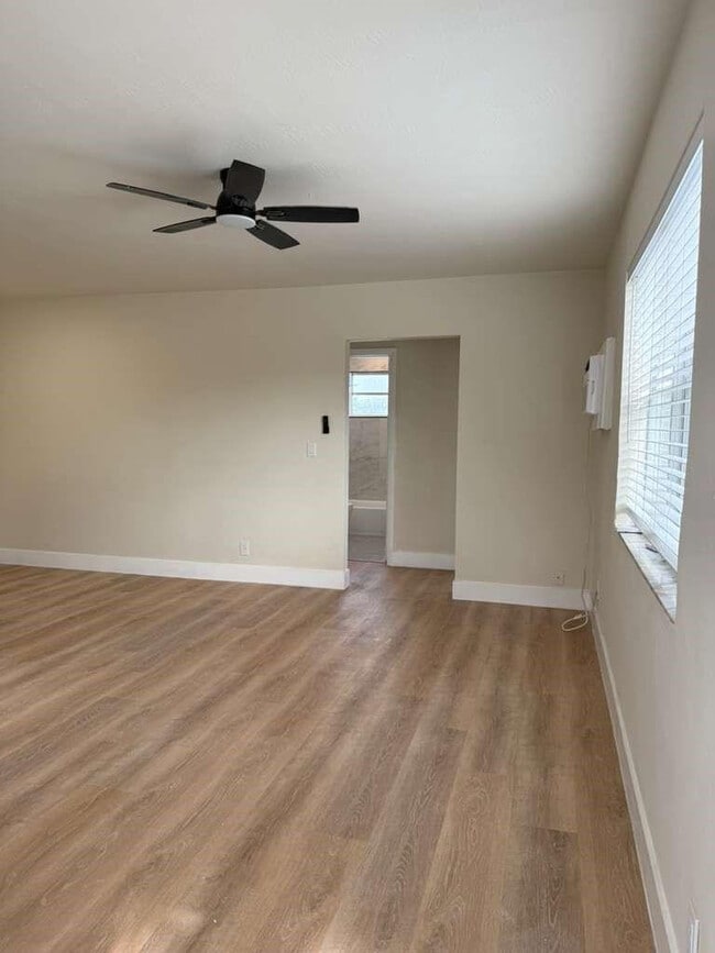 Foto del edificio - 101 SE 9th St