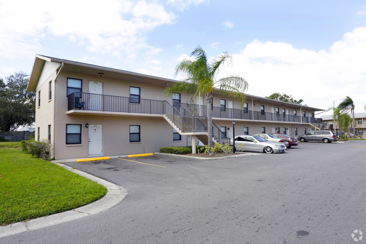 Lakeside Terrace Apartments - Pinellas Park, FL | Apartments.com