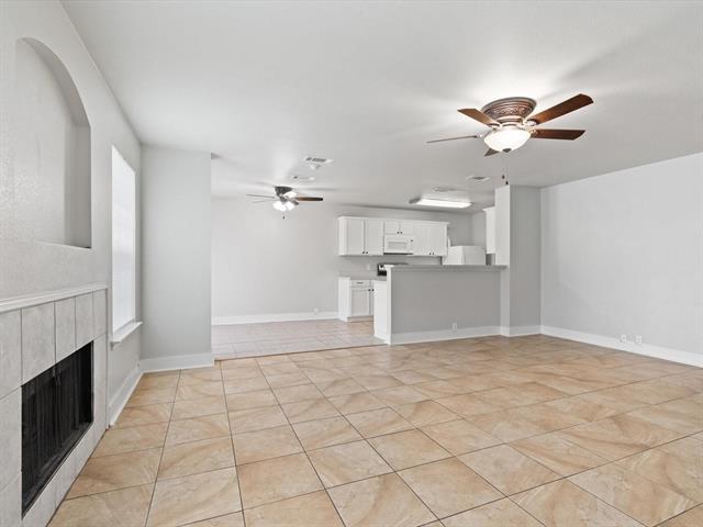 Building Photo - 1300 Mallard Dr