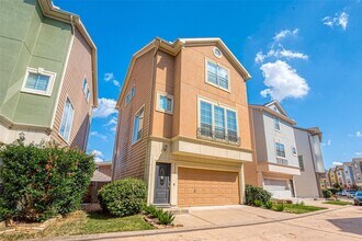 Building Photo - 3302 Clearview Cir